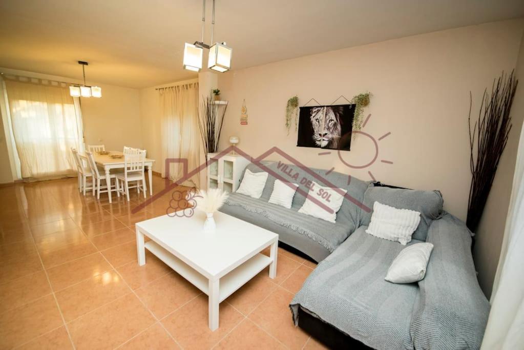 Villa Del Sol - Piscina Climatizada Mentrida Eksteriør bilde